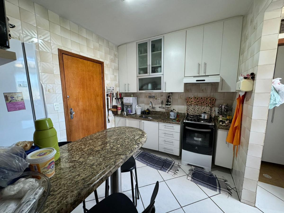 Apartamento, Colégio Batista, 3 Quartos, 1 Vaga, 1 Suíte