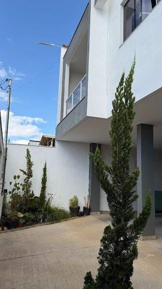 Casa, Liberdade, 3 Quartos, 2 Vagas, 1 Suíte