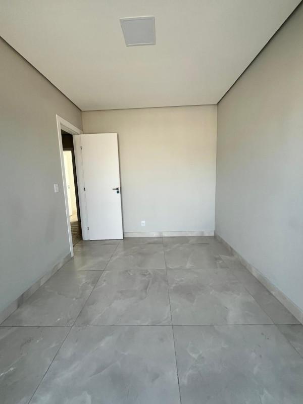 Casa, Monte Verde, 3 Quartos, 2 Vagas, 1 Suíte