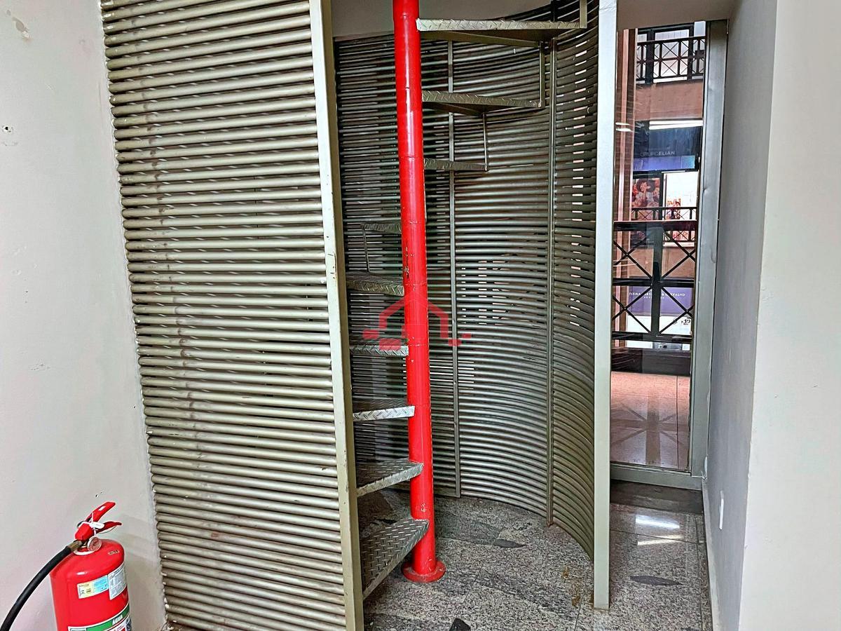 Sala, Barro Preto, 0 Quarto, 0 Vaga