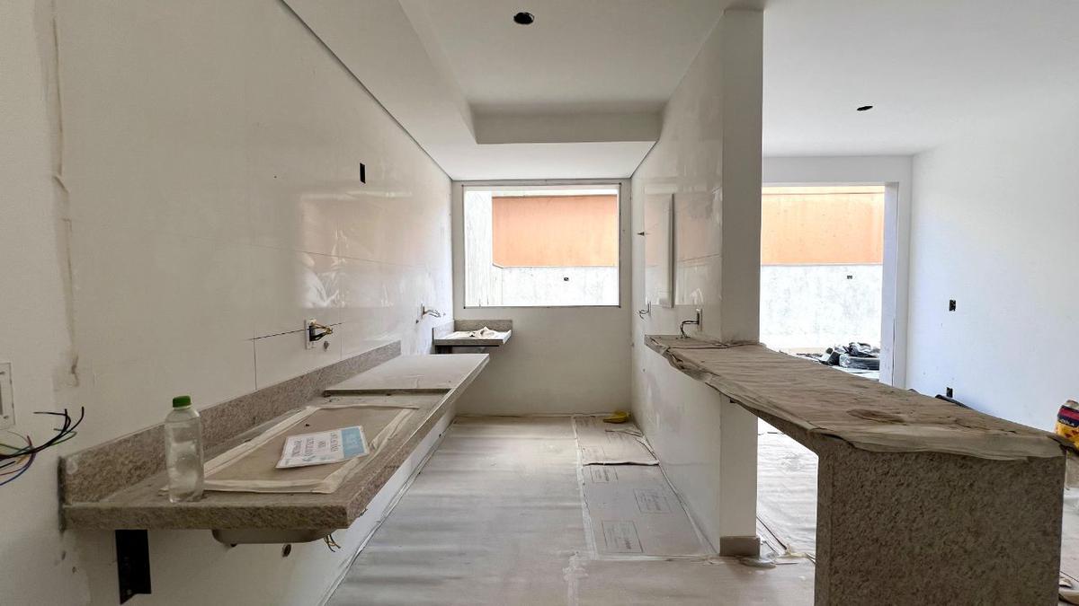 Apartamento, Santa Efigênia, 2 Quartos, 2 Vagas, 1 Suíte