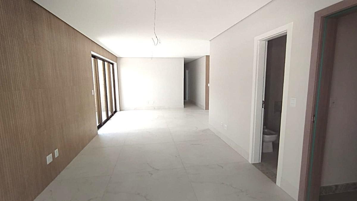 Apartamento, Jaraguá, 4 Quartos, 3 Vagas, 2 Suítes