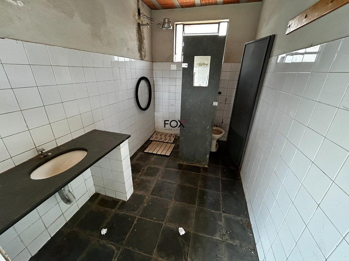 Prédio, Taquaril, 0 Quarto, 10 Vagas