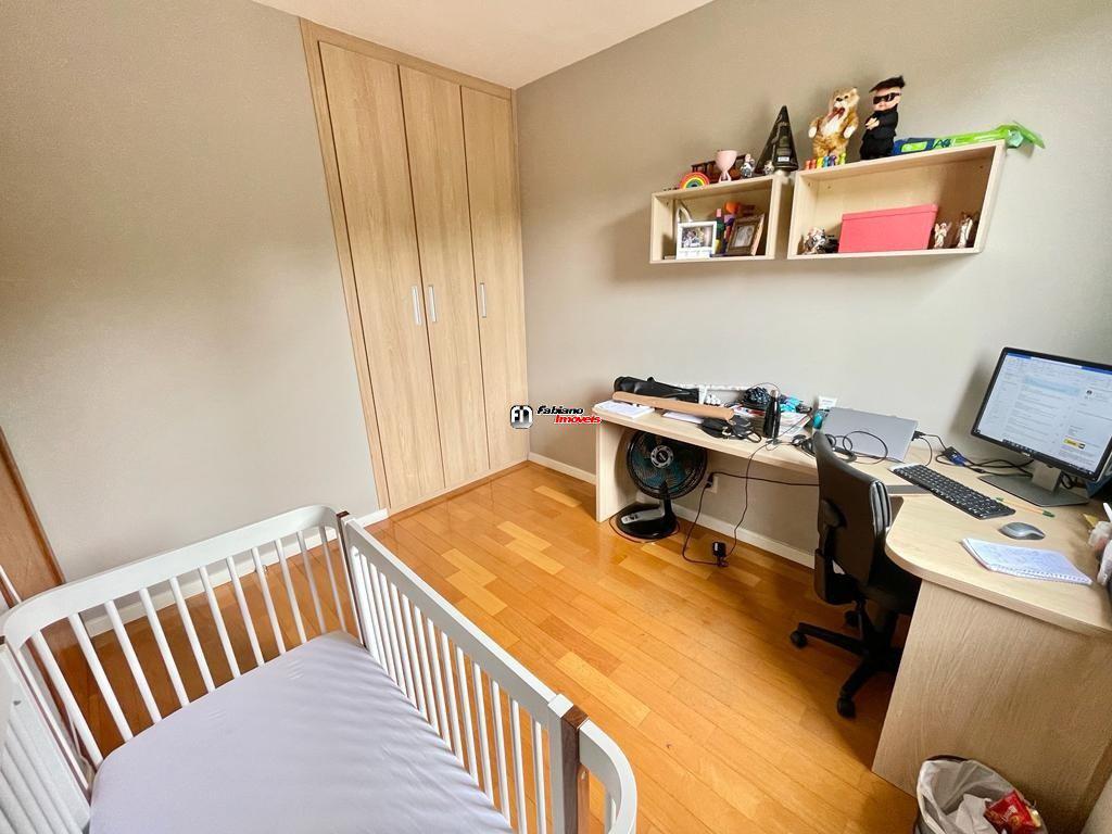 Casa, Trevo, 3 Quartos, 4 Vagas, 1 Suíte