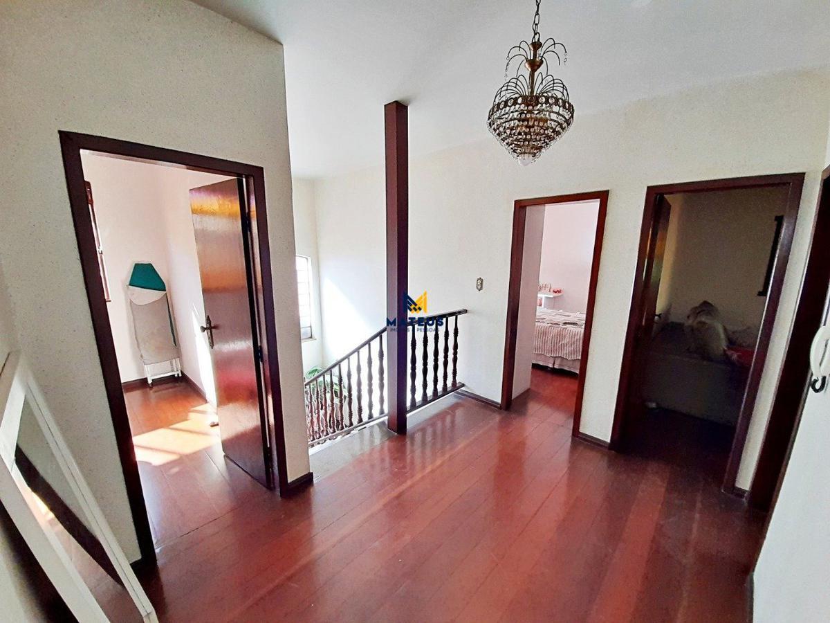 Casa, Caiçaras, 5 Quartos, 4 Vagas, 2 Suítes