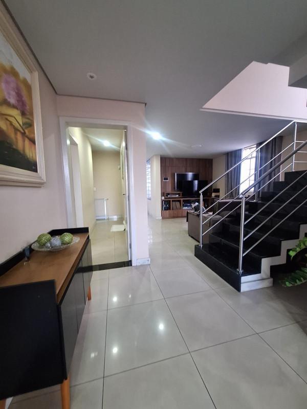 Casa, Novo Eldorado, 5 Quartos, 3 Vagas, 1 Suíte