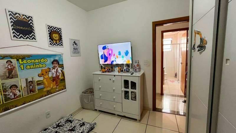 Apartamento, Barreiro, 3 Quartos, 2 Vagas, 1 Suíte