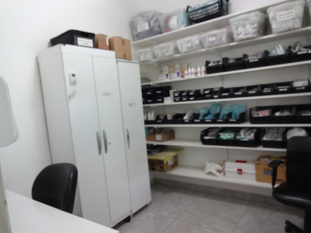 Casa, Floramar, 2 Quartos, 3 Vagas, 1 Suíte