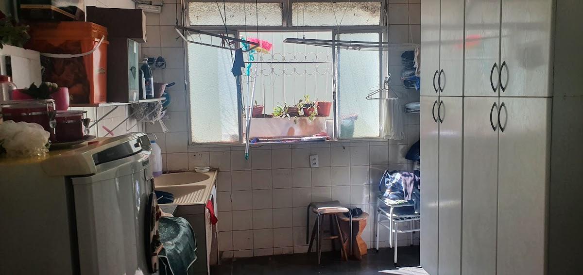 Casa, Buritis, 4 Quartos, 3 Vagas, 2 Suítes