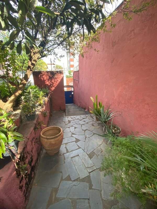 Quitinete, Alto Barroca, 1 Quarto, 0 Vaga, 1 Suíte