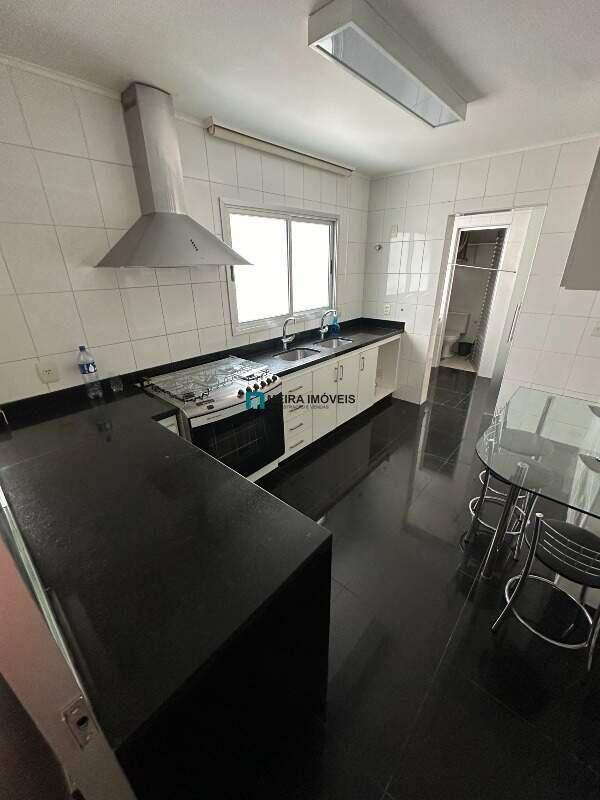 Apartamento, Funcionários, 4 Quartos, 3 Vagas, 1 Suíte