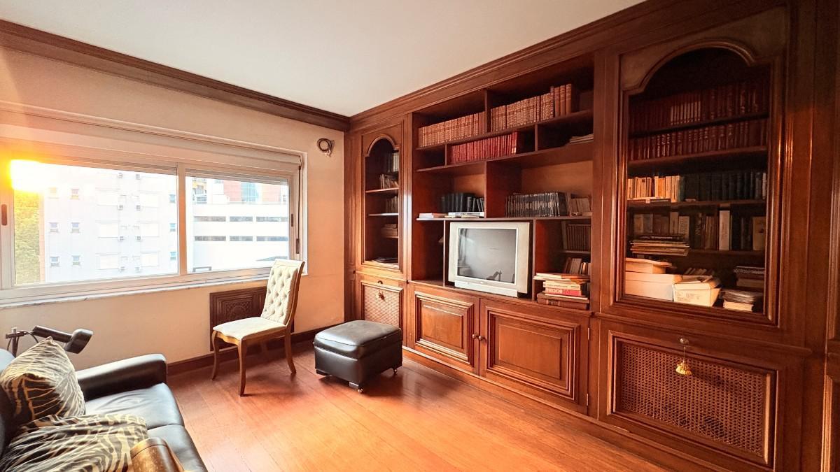 Apartamento, Savassi, 4 Quartos, 2 Vagas, 1 Suíte