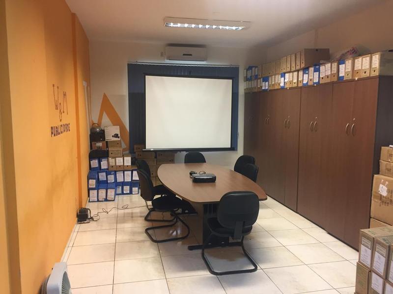 Sala, Centro