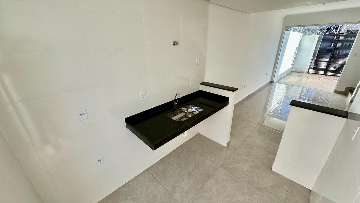 Casa, Piratininga (venda Nova), 2 Quartos, 1 Vaga, 2 Suítes