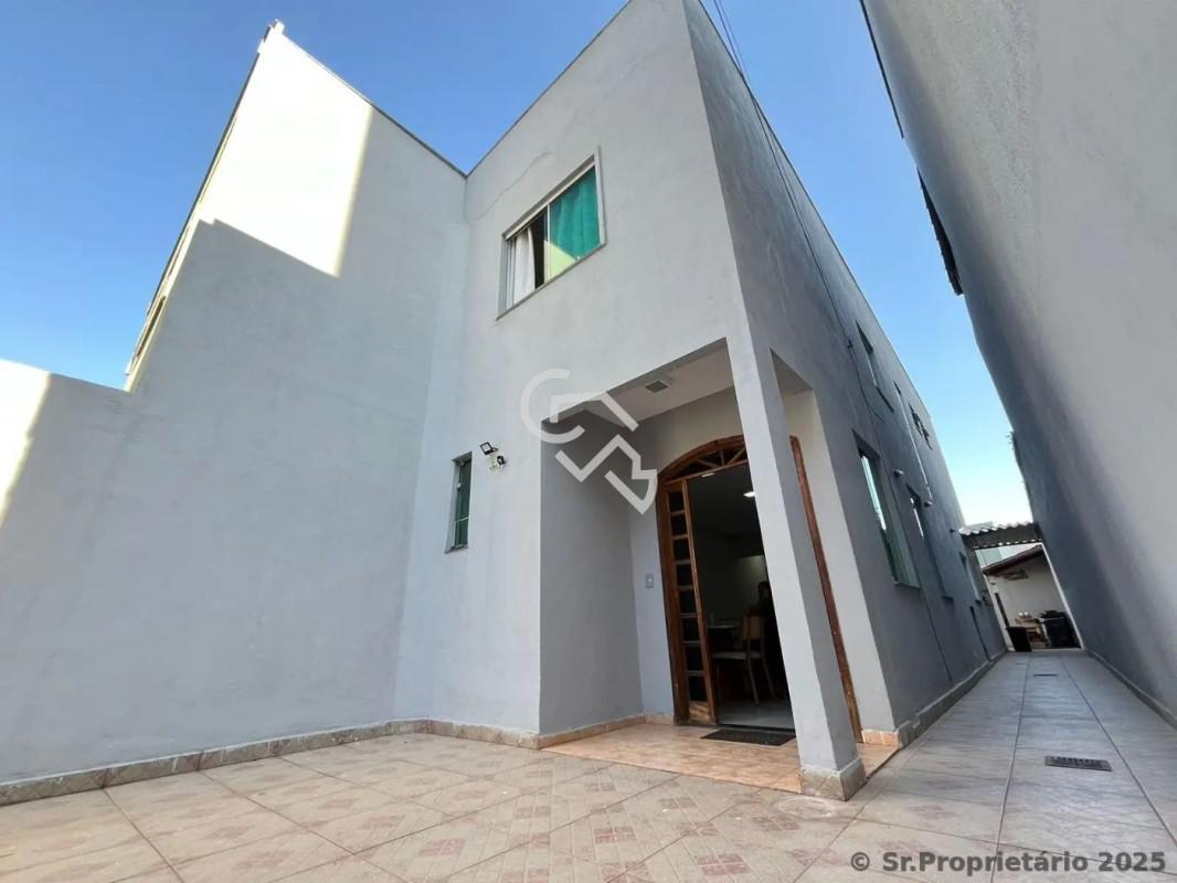 Casa, Dona Clara, 3 Quartos, 2 Vagas, 1 Suíte