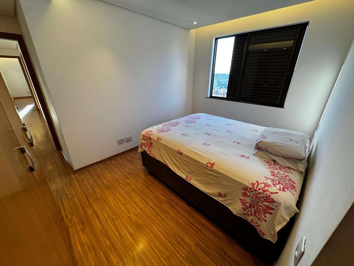 Cobertura, Fernão Dias, 4 Quartos, 4 Vagas, 3 Suítes