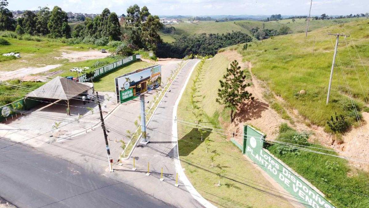 Lote, Centro, 0 Quarto, 0 Vaga