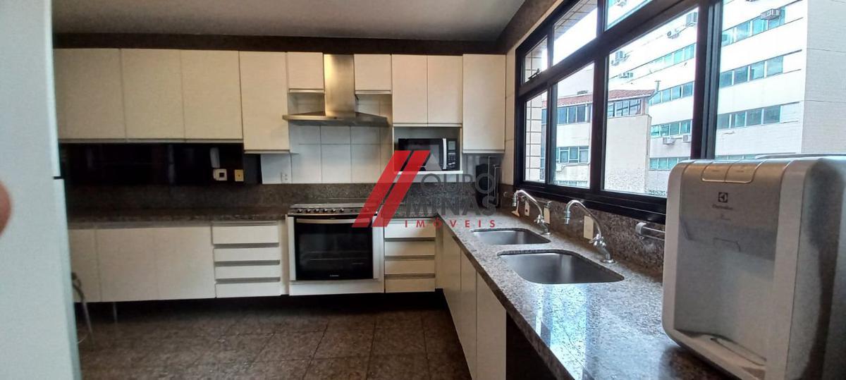 Apartamento, Funcionários, 4 Quartos, 4 Vagas, 2 Suítes