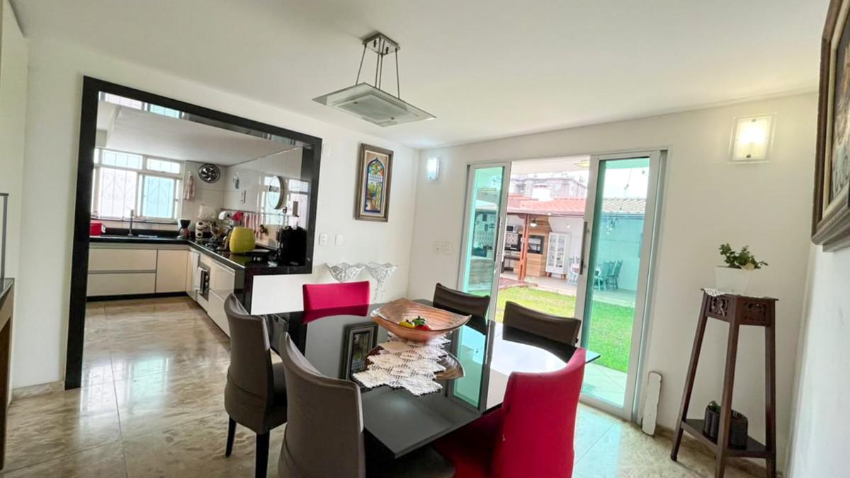 Casa, Planalto, 3 Quartos, 2 Vagas, 1 Suíte