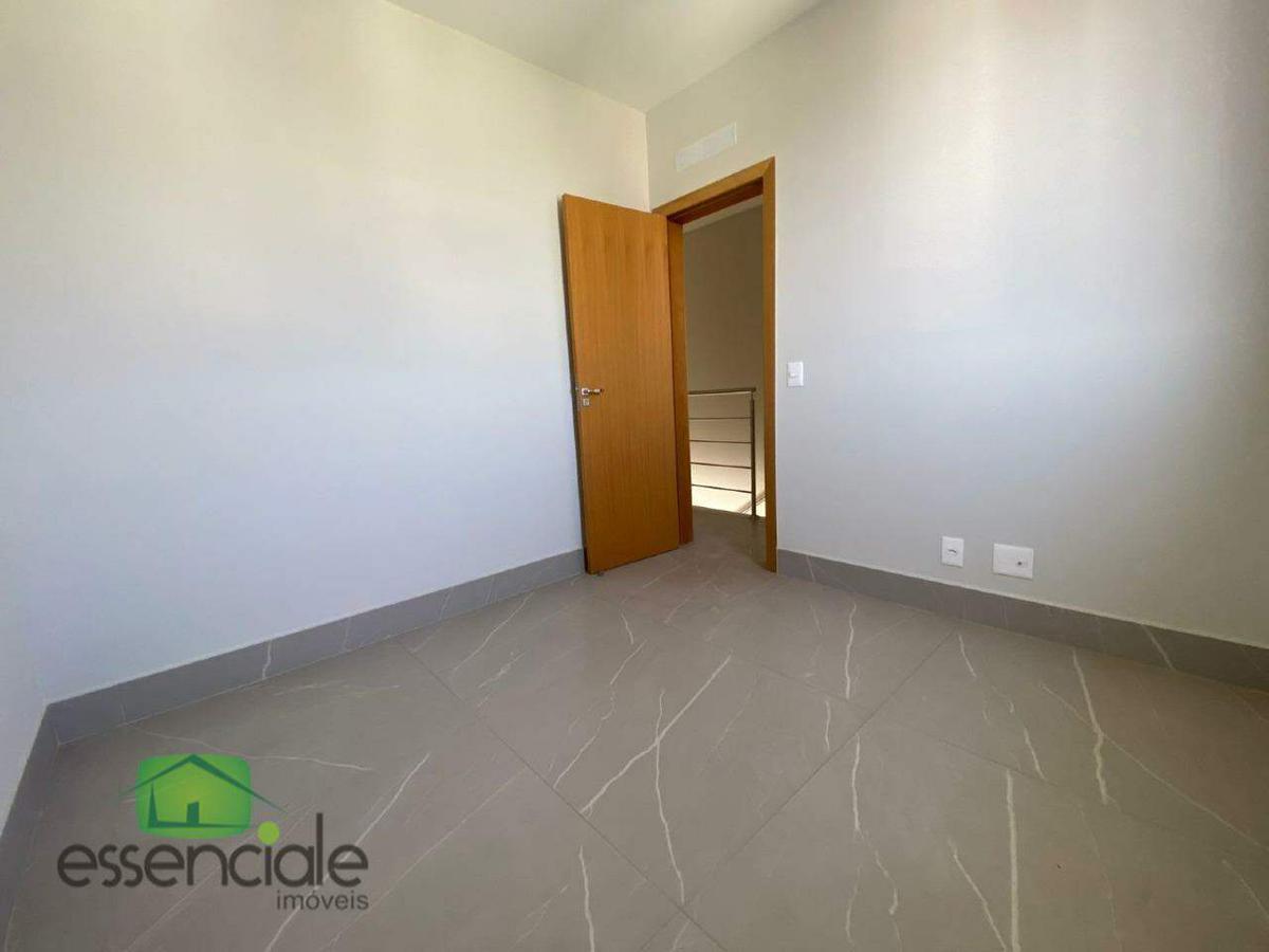 Cobertura, Fonte Grande, 3 Quartos, 2 Vagas, 1 Suíte