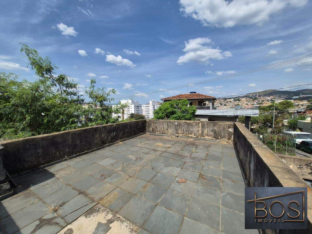 Casa, Esplanada, 3 Quartos, 2 Vagas, 1 Suíte