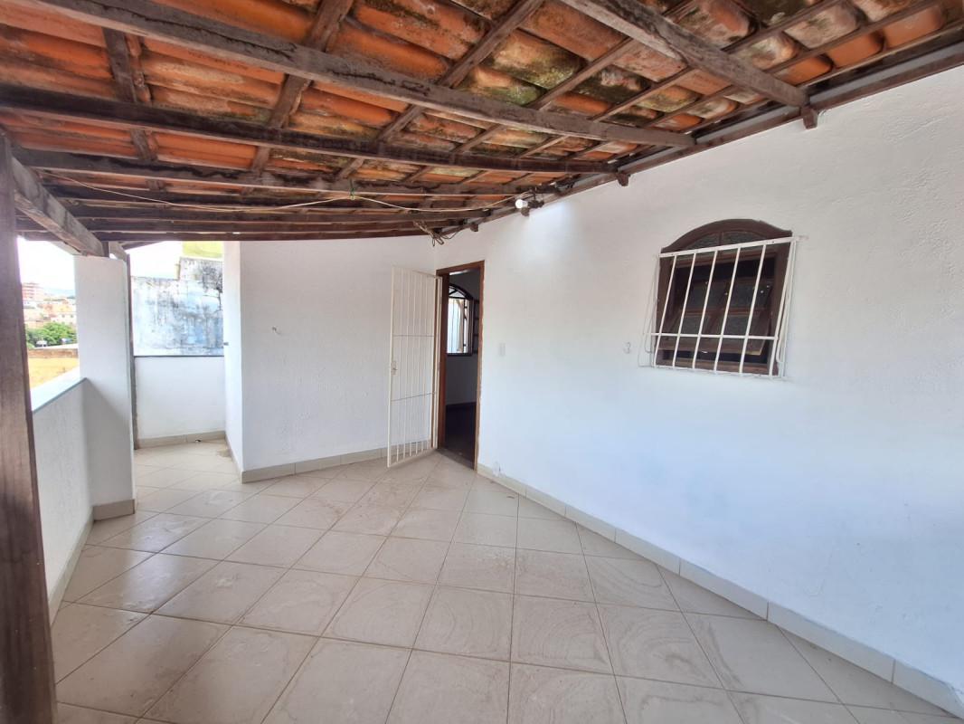 Casa, Santa Cruz, 5 Quartos, 1 Vaga, 1 Suíte