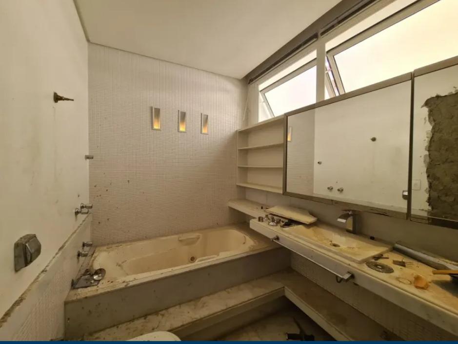 Casa, Gutierrez, 5 Quartos, 4 Vagas, 2 Suítes