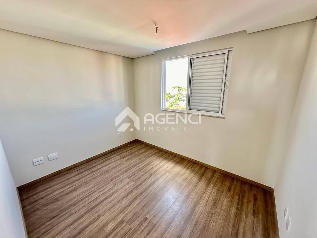 Apartamento, Serrano, 4 Quartos, 0 Vaga, 1 Suíte