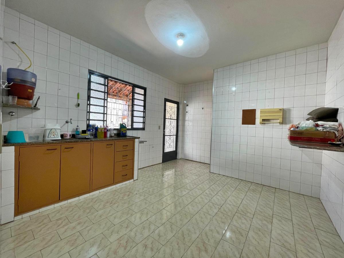 Casa, Jardim Leblon, 3 Quartos, 4 Vagas, 1 Suíte