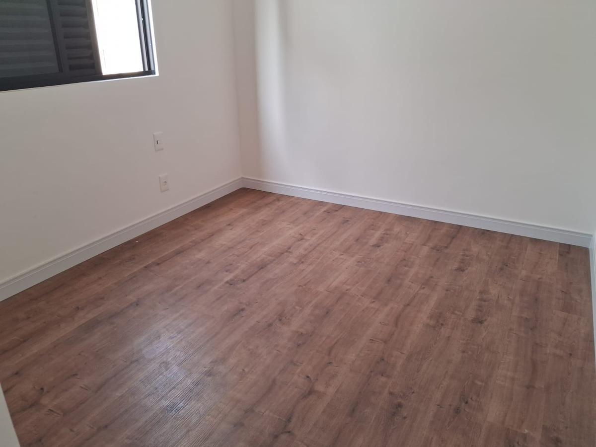 Apartamento, Floresta, 2 Quartos, 2 Vagas