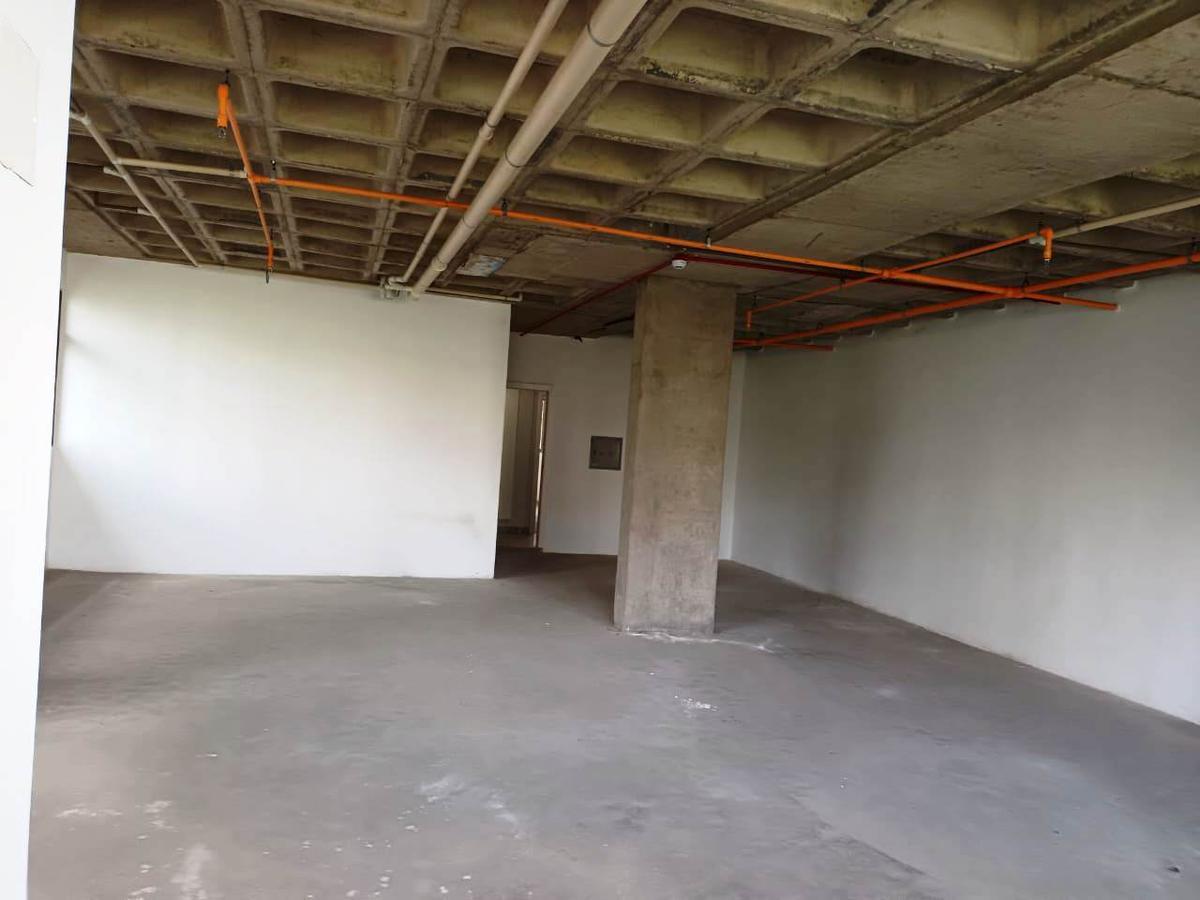 Sala, Savassi, 0 Quarto, 8 Vagas