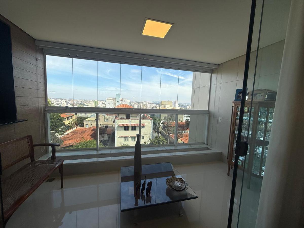 Apartamento, Ouro Preto, 4 Quartos, 3 Vagas, 2 Suítes