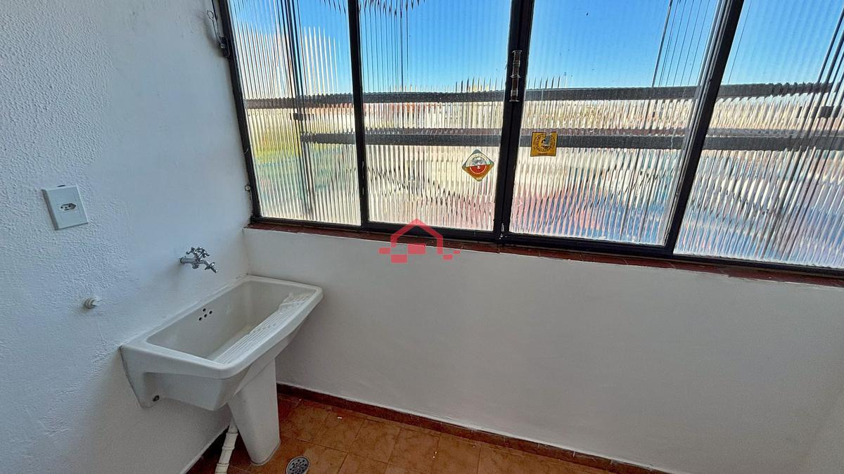 Apartamento, Carlos Prates, 2 Quartos, 1 Vaga