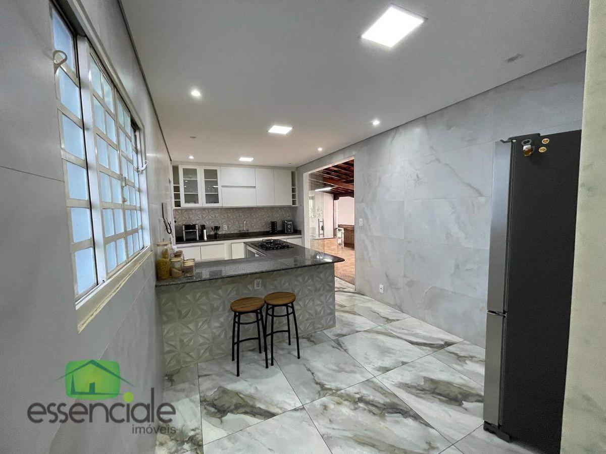 Casa, Novo Eldorado, 3 Quartos, 5 Vagas, 1 Suíte