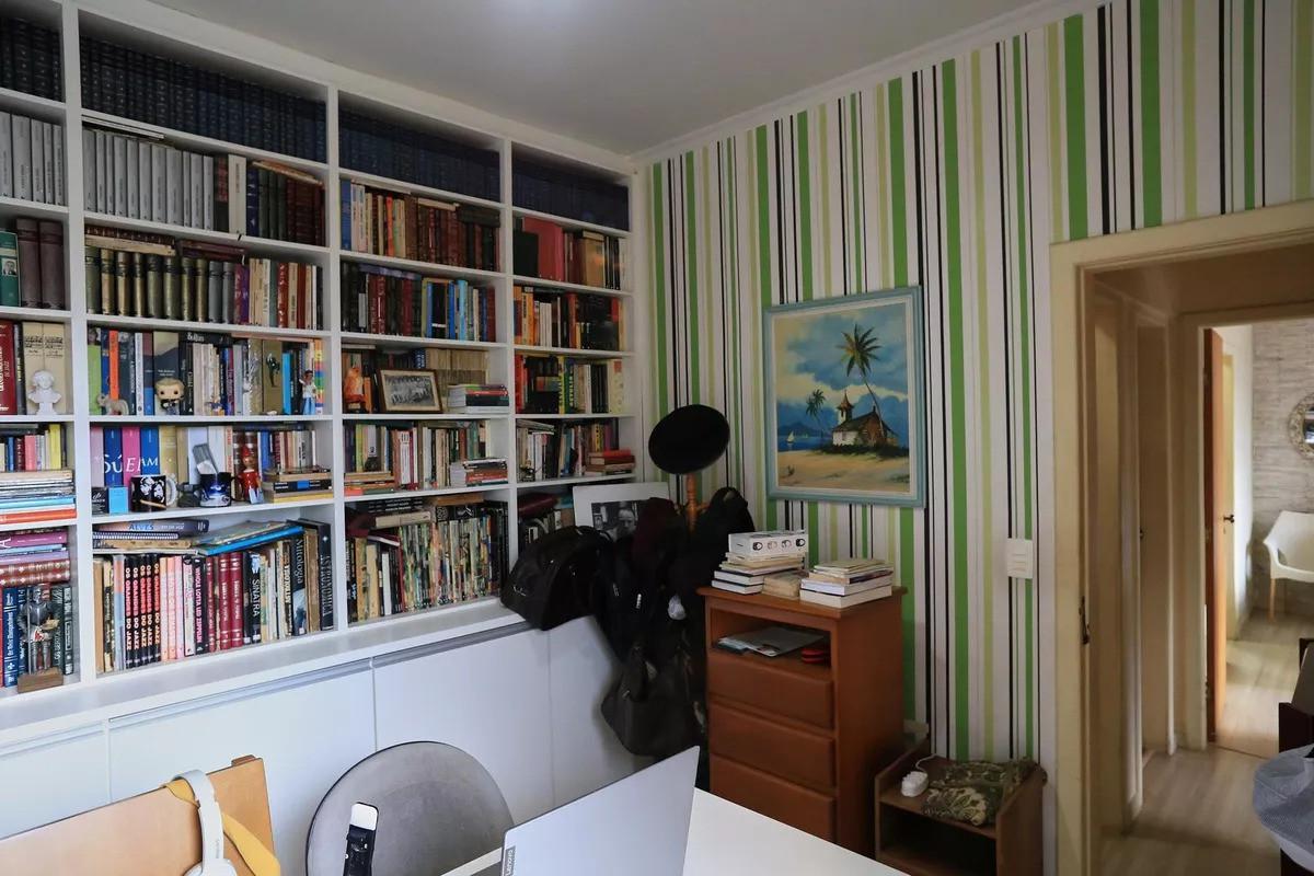 Apartamento, Sagrada Família, 3 Quartos, 1 Vaga, 1 Suíte