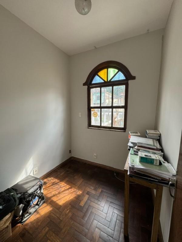 Casa, Inconfidência, 4 Quartos, 2 Vagas, 1 Suíte