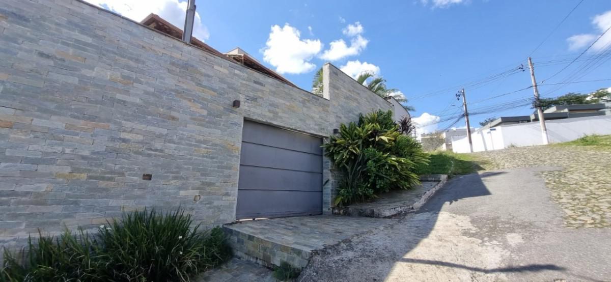 Casa, Jardim Imperial, 3 Quartos, 2 Vagas, 1 Suíte