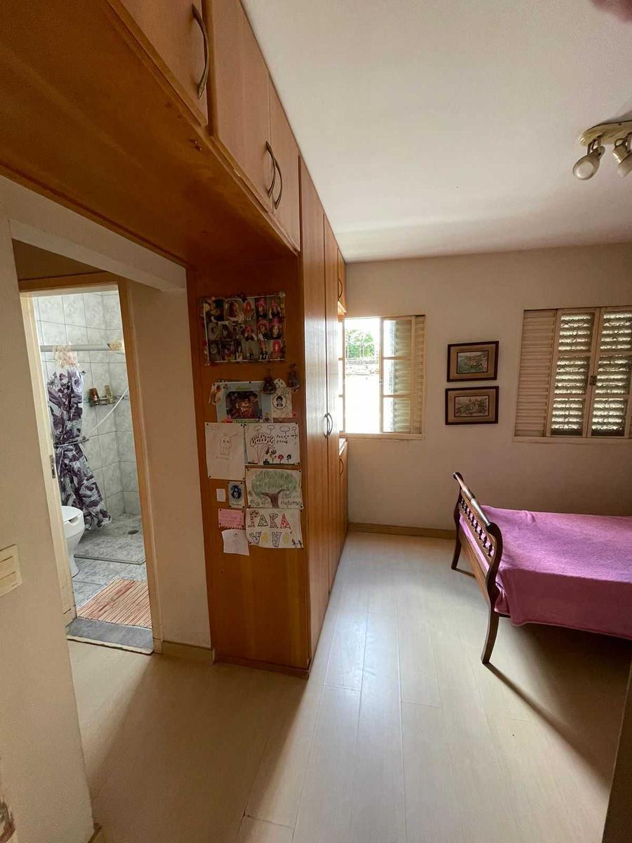 Lote, Padre Eustáquio, 4 Quartos, 0 Vaga, 1 Suíte