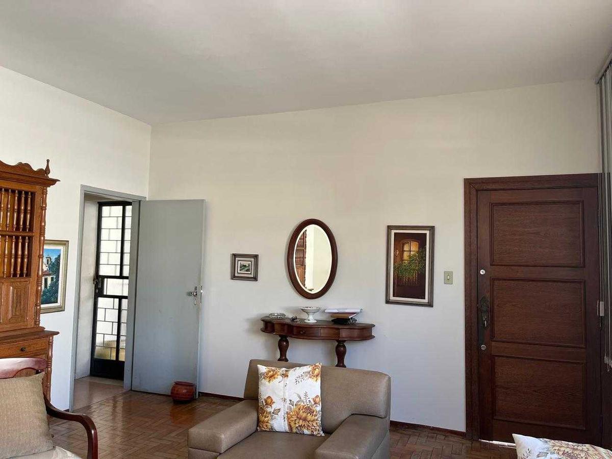 Casa, Santa Efigênia, 7 Quartos, 1 Vaga