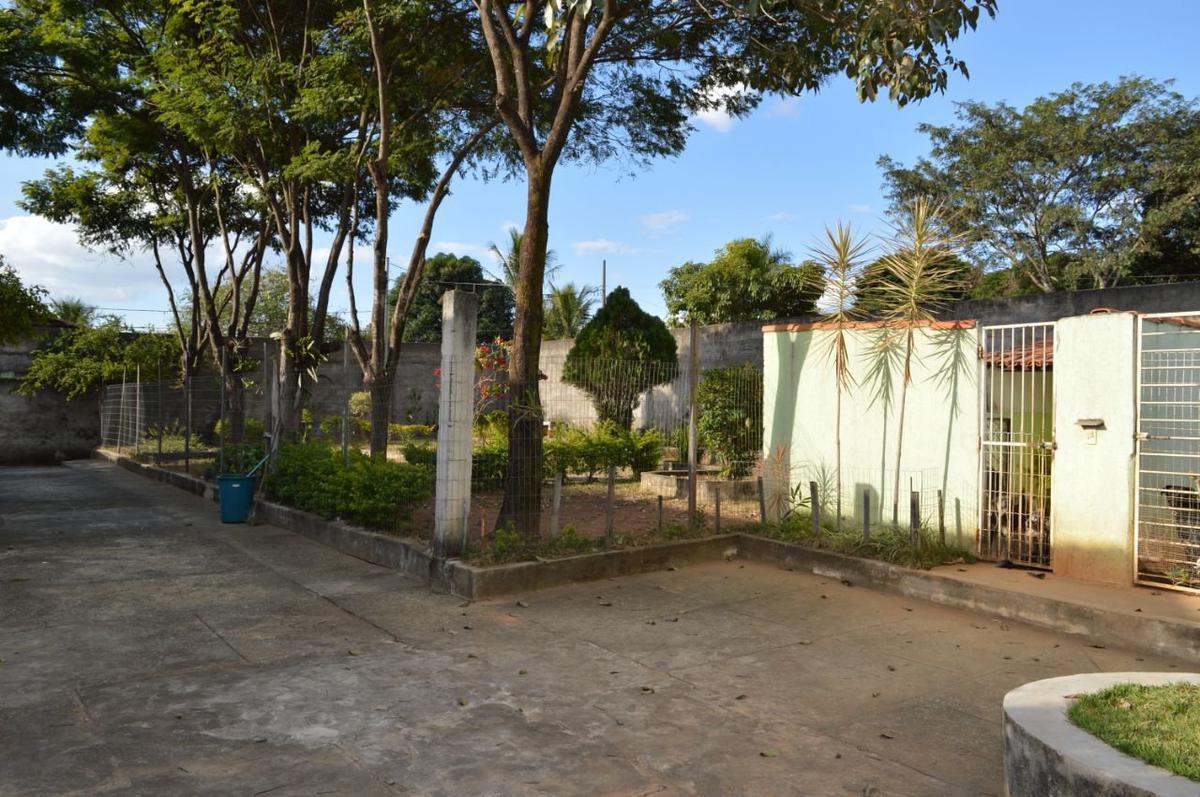 Casa, Trevo, 2 Quartos, 10 Vagas, 1 Suíte