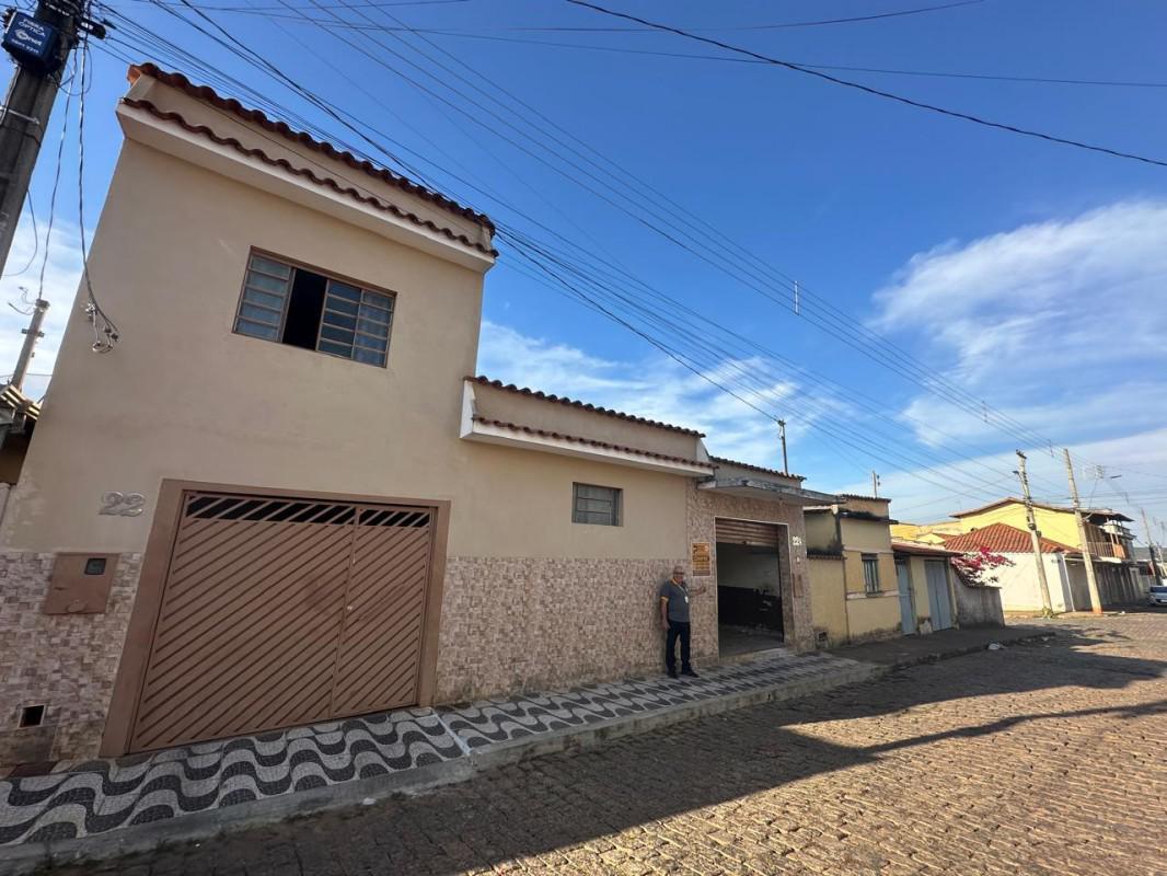 Casa, Centro, 2 Quartos, 1 Vaga, 1 Suíte