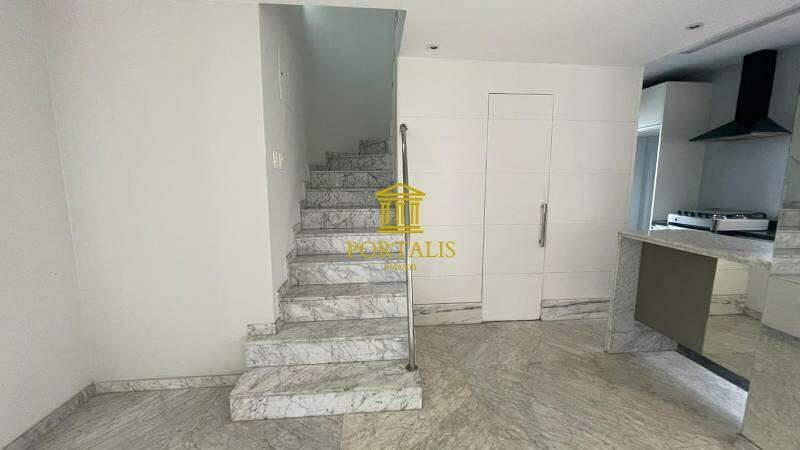 Cobertura, Funcionários, 3 Quartos, 2 Vagas, 1 Suíte