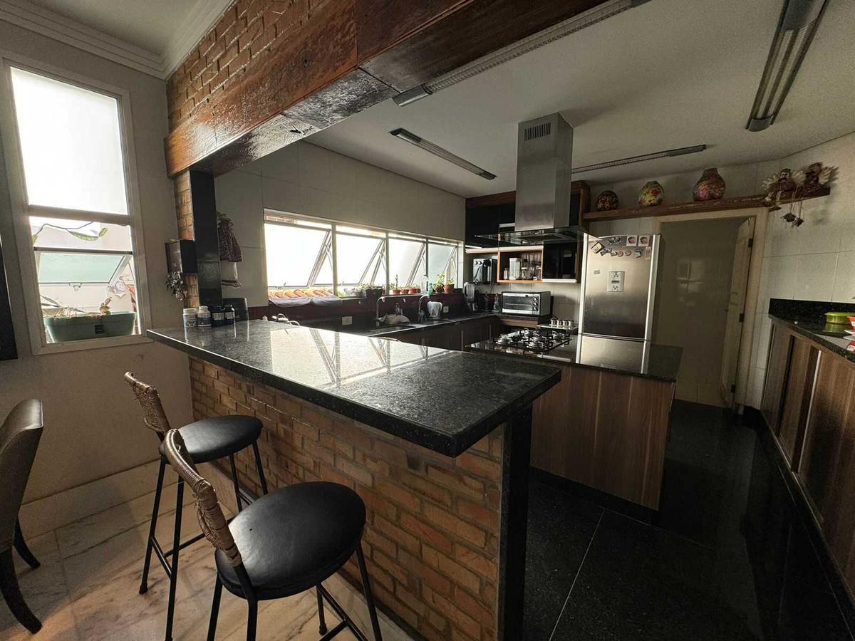 Casa, São José, 4 Quartos, 4 Vagas, 2 Suítes