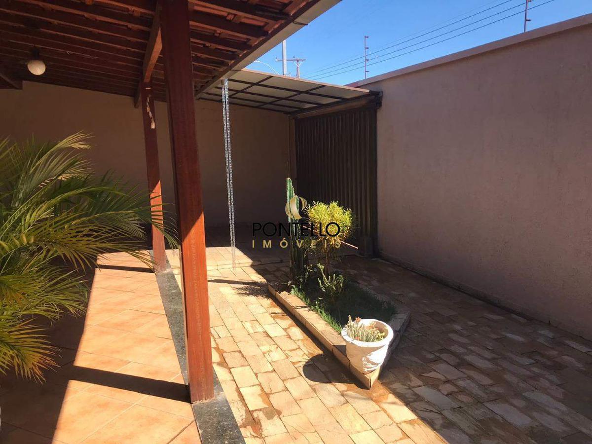 Casa, Jardim Europa, 5 Quartos, 3 Vagas, 1 Suíte