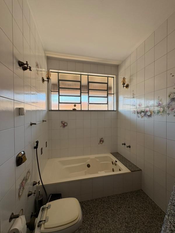 Casa, Jardim Riacho das Pedras, 4 Quartos, 6 Vagas, 2 Suítes
