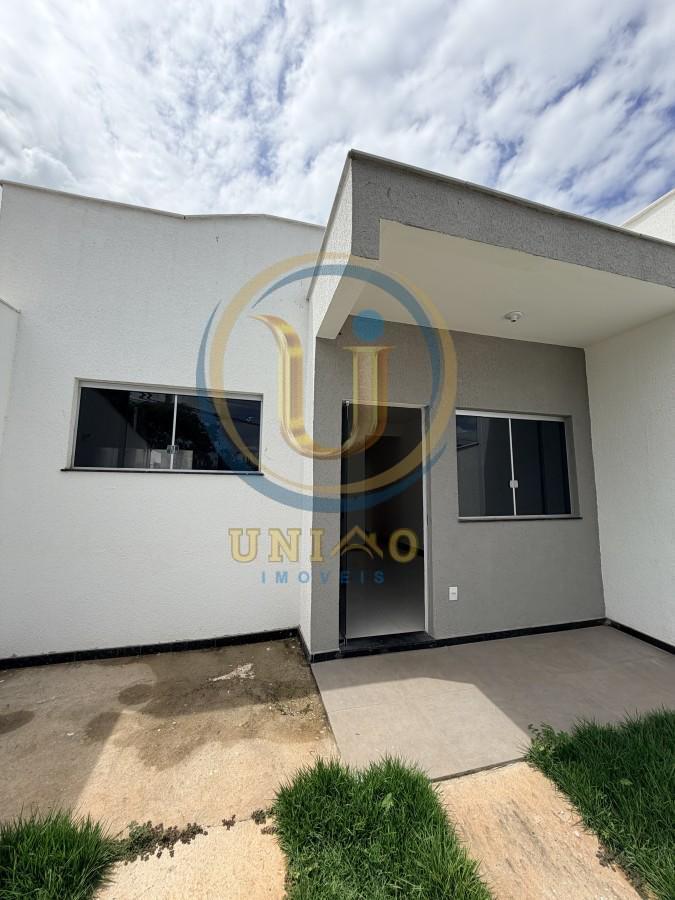 Casa, Centro, 3 Quartos, 2 Vagas, 1 Suíte