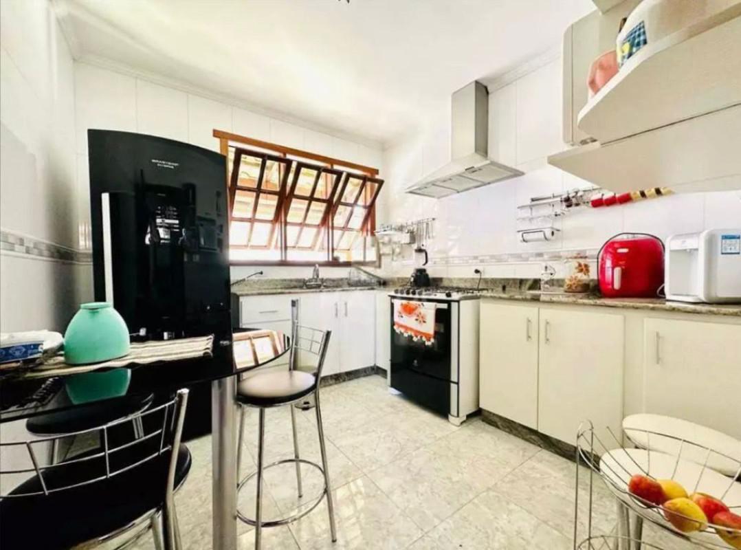 Casa, Tirol, 4 Quartos, 4 Vagas, 1 Suíte
