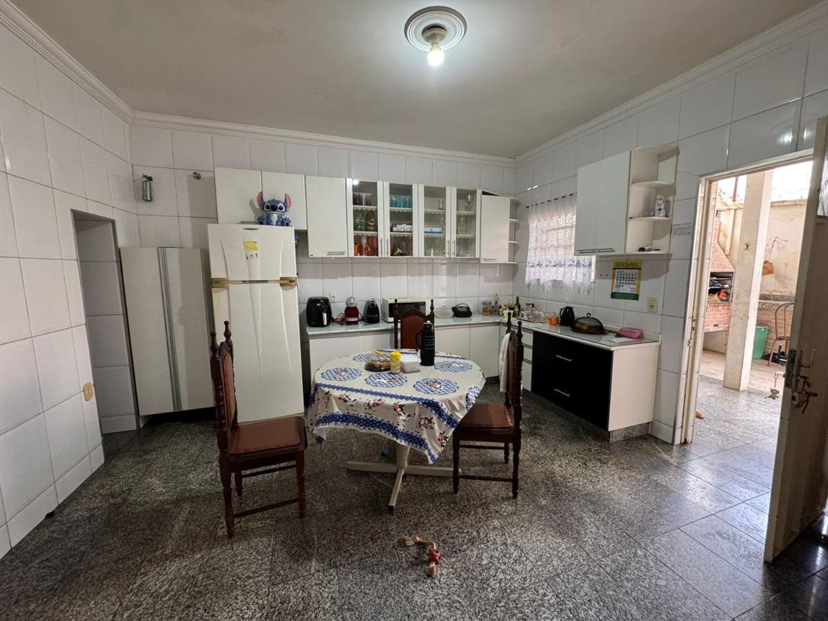 Casa, Colégio Batista, 7 Quartos, 2 Vagas, 1 Suíte