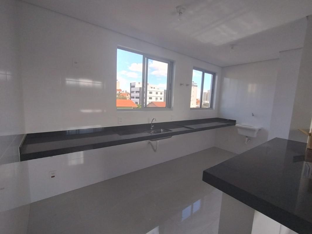 Cobertura, Barreiro, 3 Quartos, 2 Vagas, 1 Suíte