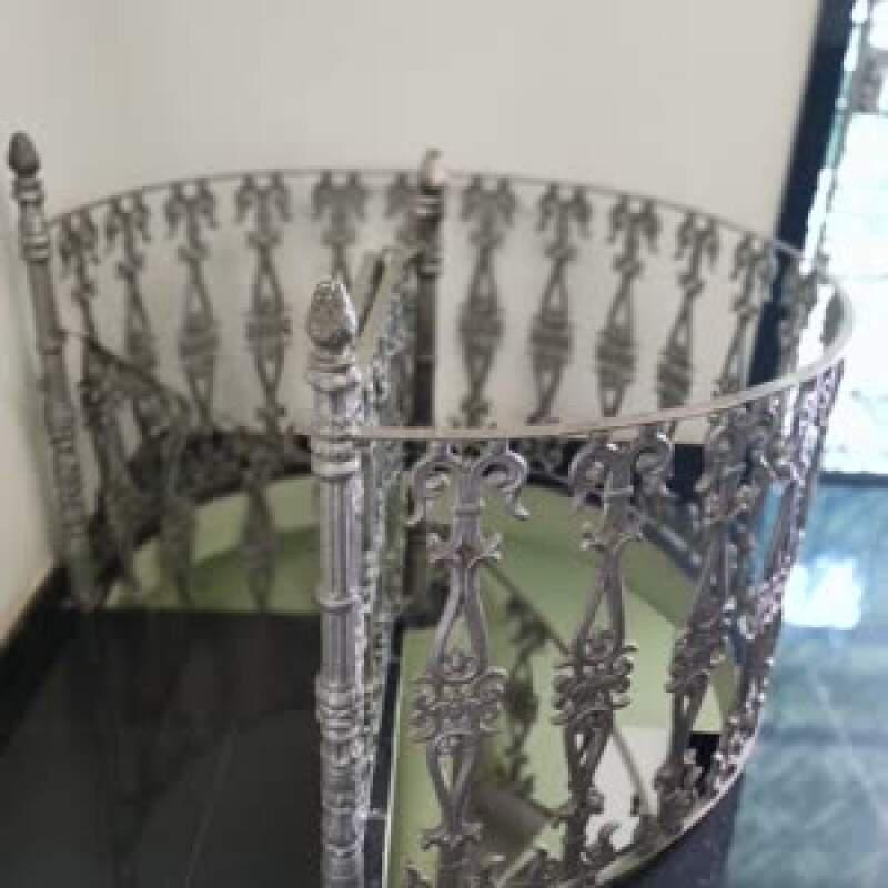 Casa Comercial, Calafate, 4 Quartos, 4 Vagas, 2 Suítes